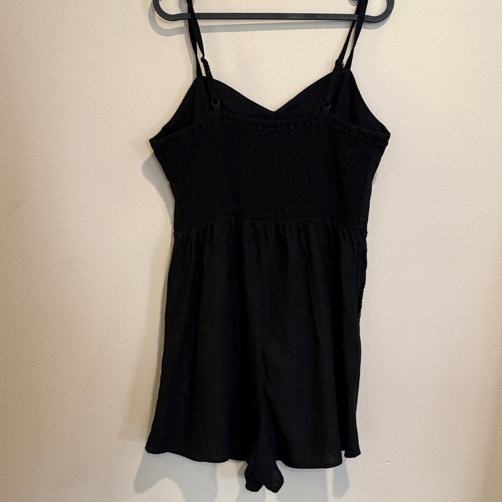 🩷Black Spaghetti Strap Old Navy Romper Casual Girly - Picture 2 of 6